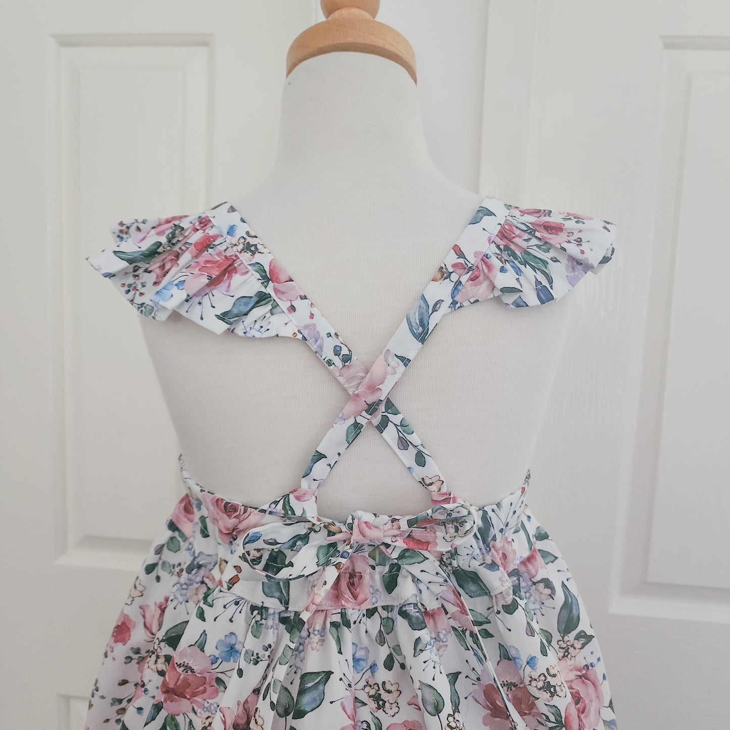 Taylor Banksia Dress size 4